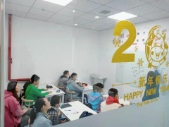 專業護航，智慧擇?！兾鳂匪紝W教育信息咨詢，你身邊的成長規劃師